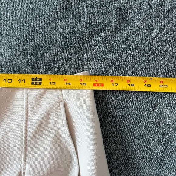 2023 Lululemon Cream Pants Size 10 - Picture 7 of 11